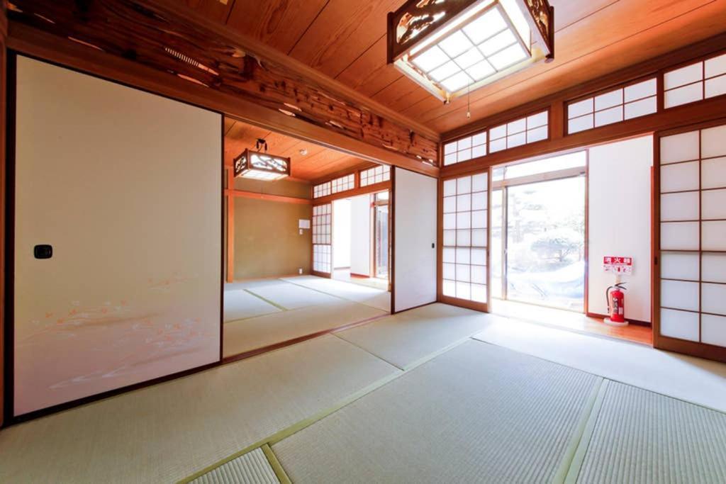遊之宿 ユニバーサル Osaca Exterior foto